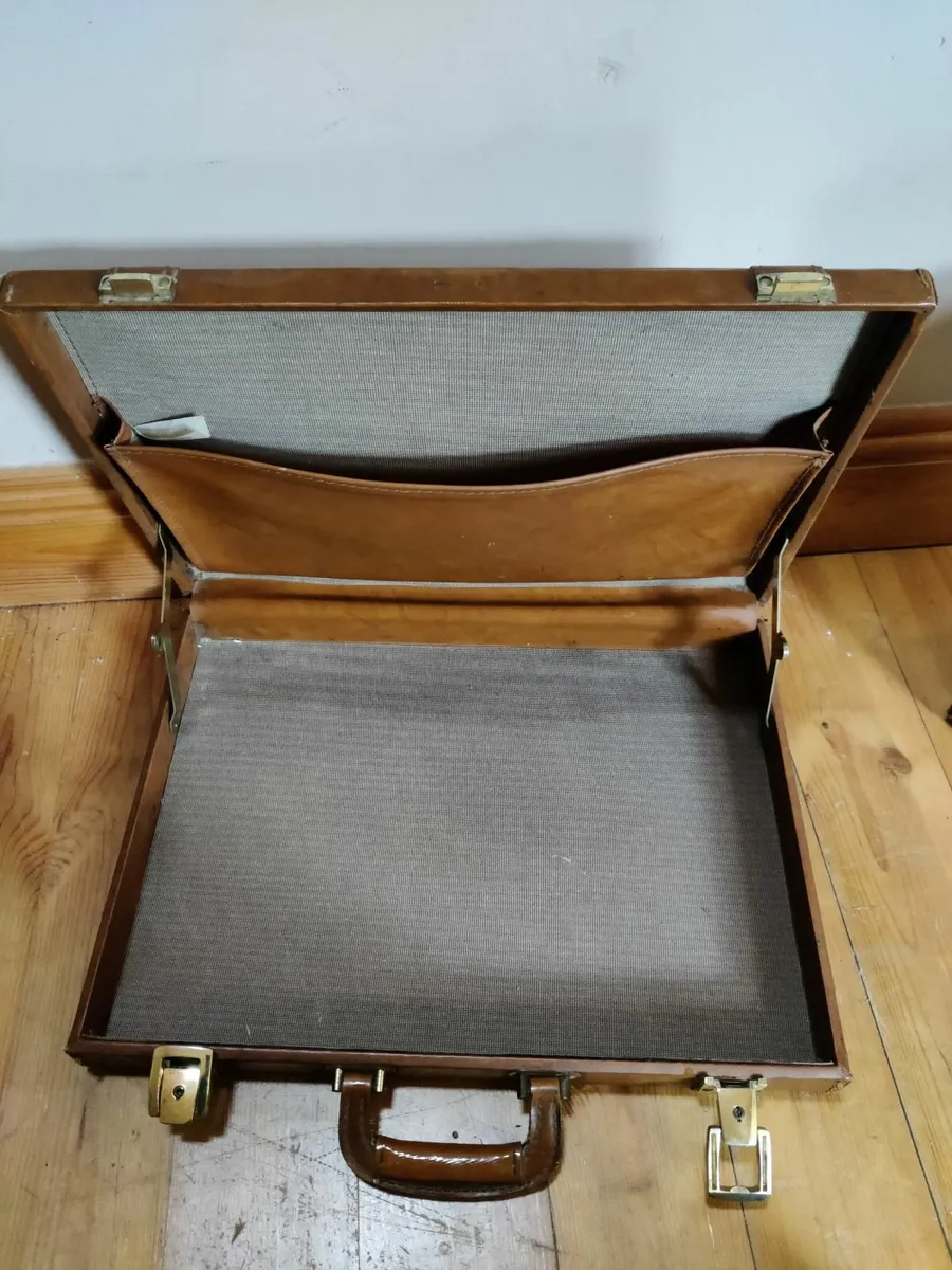 Vintage briefcase - Image 3