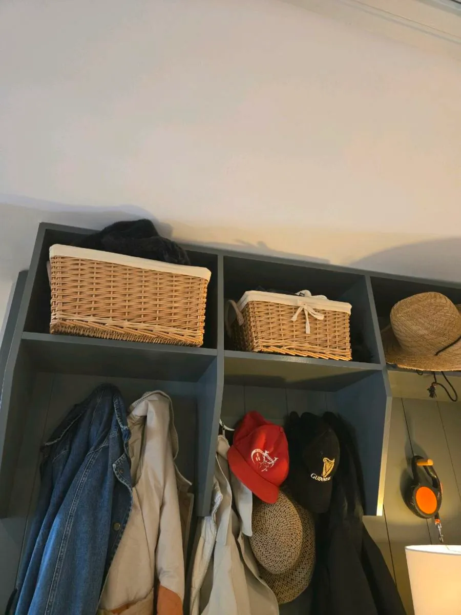 Hall Unit - Image 4