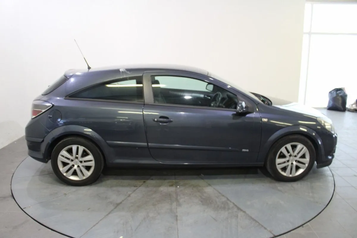 Opel Astra 1.4 16V SXI - Image 4