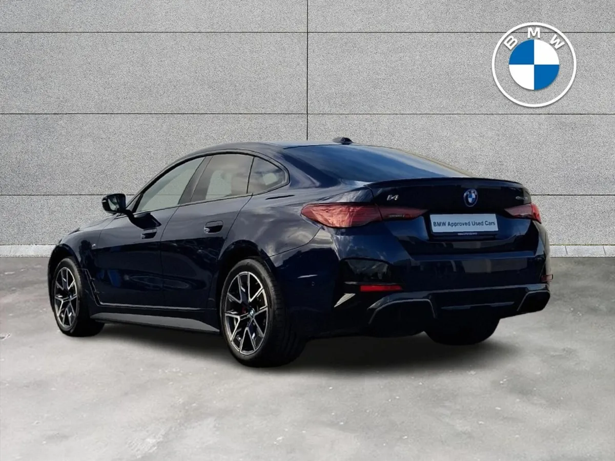 BMW i4 eDrive35 M Sport - Image 3