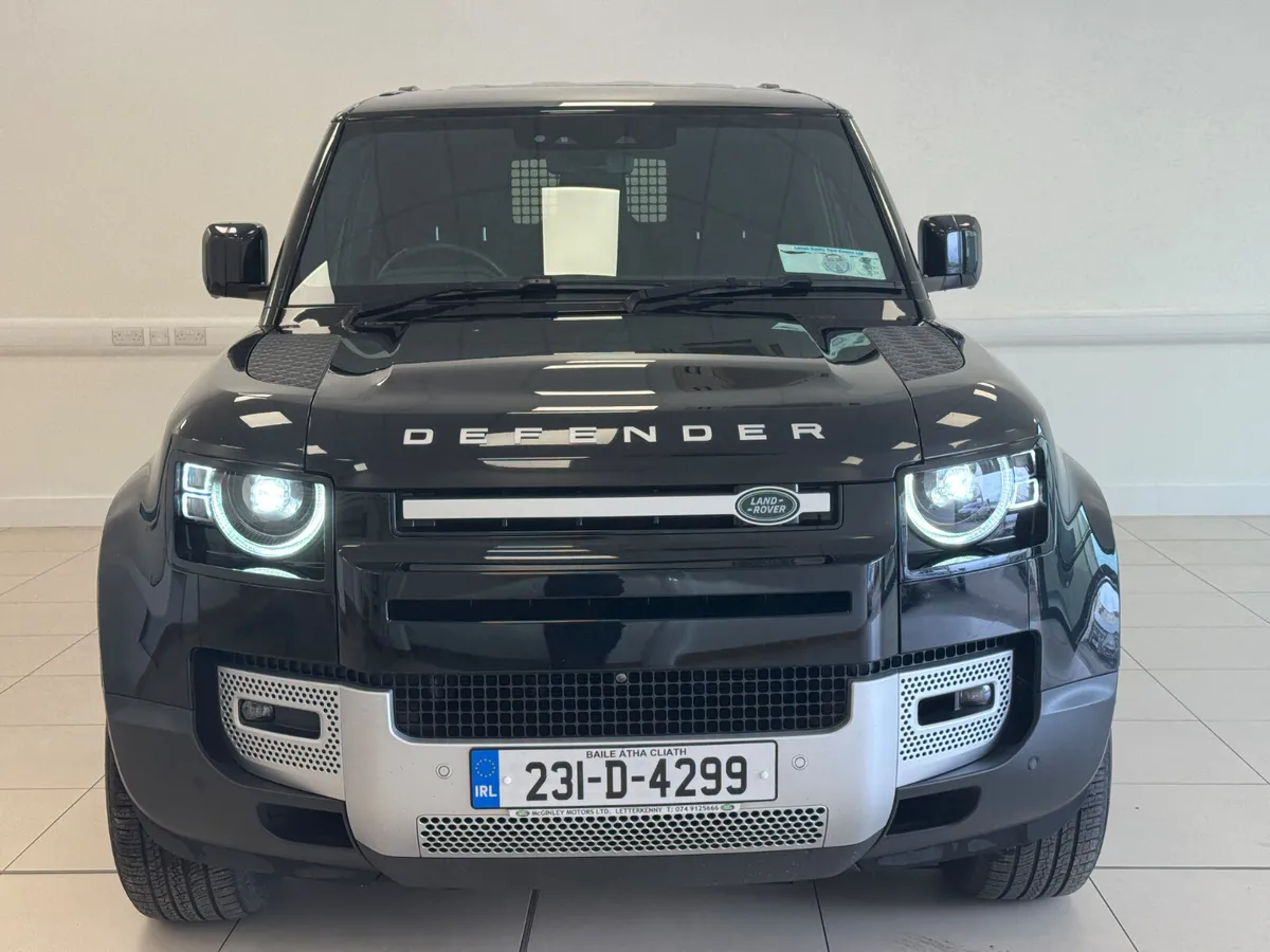 Land Rover Defender 2023 commercial diesel 3.0L - Image 2