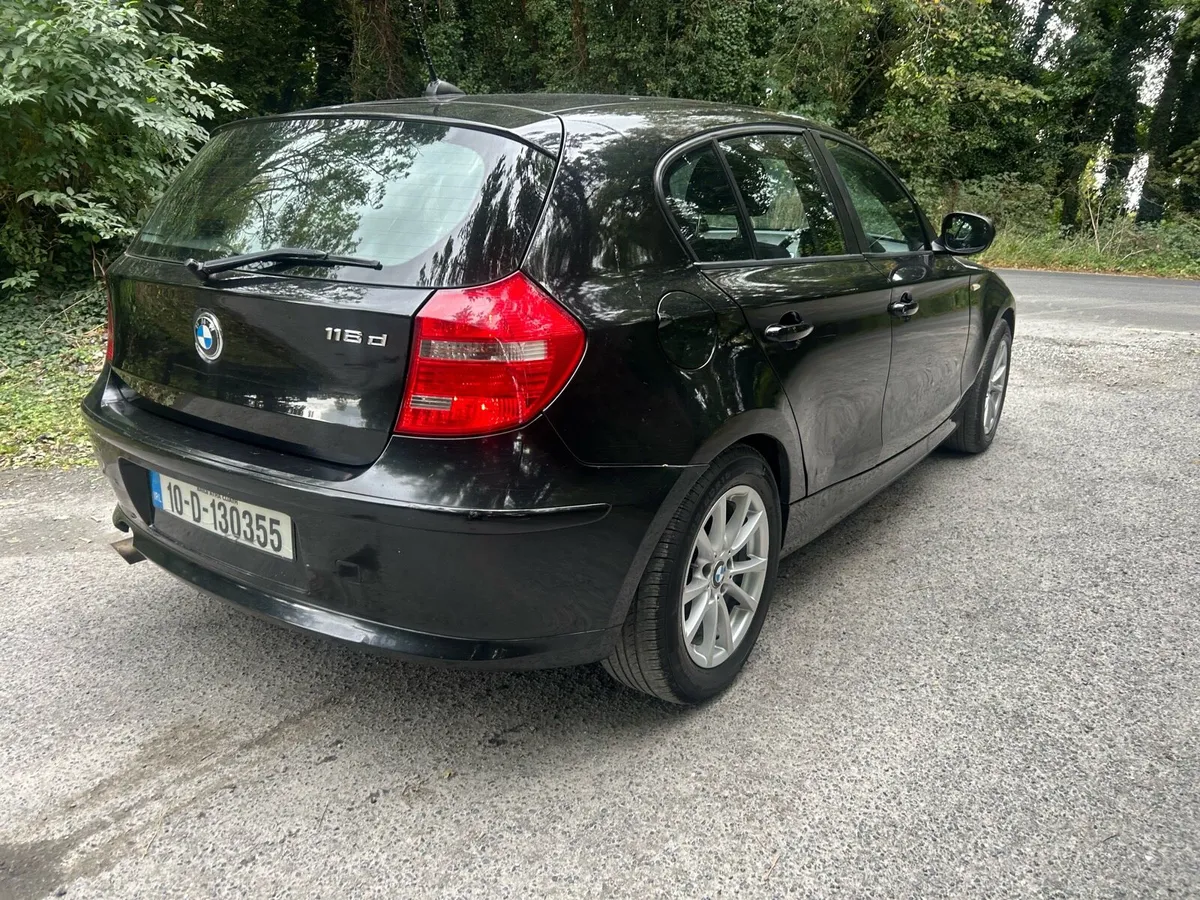 BMW 1-Series 2010 - Image 4