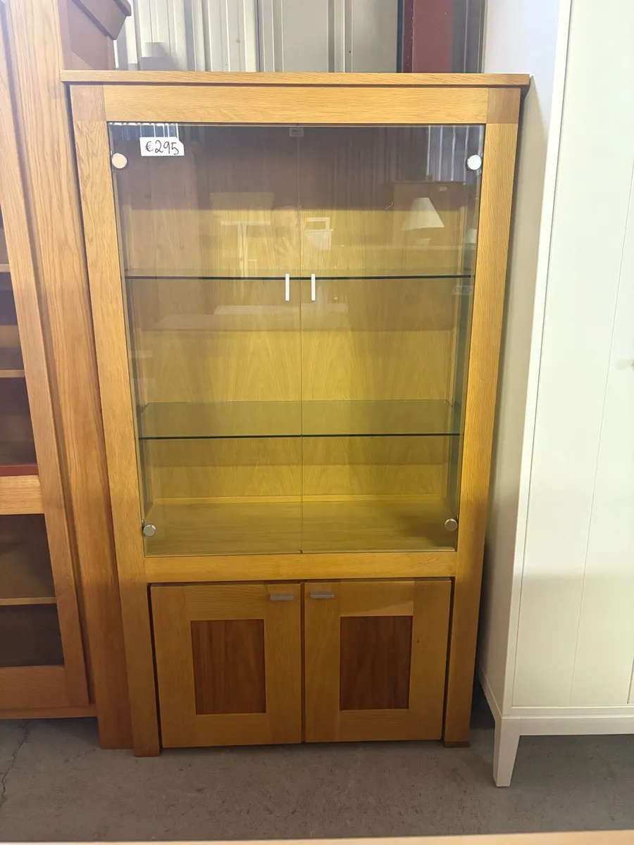 Oak glass cabinet - Image 1