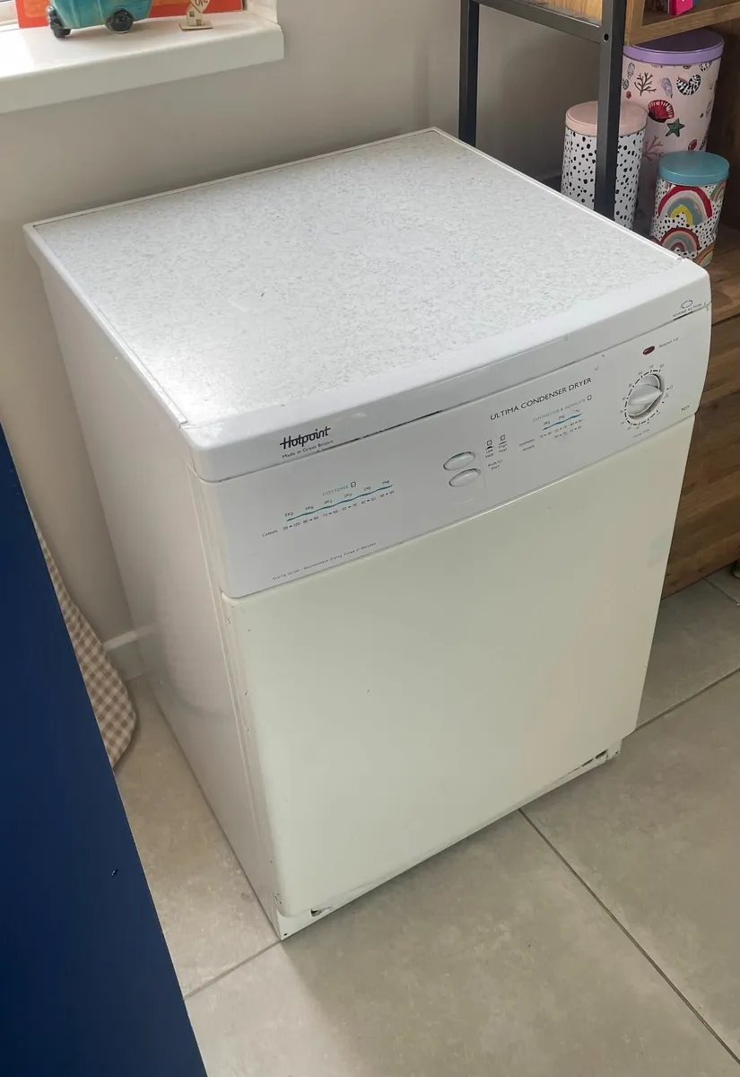 Hotpoint Condenser Dryer - Image 2