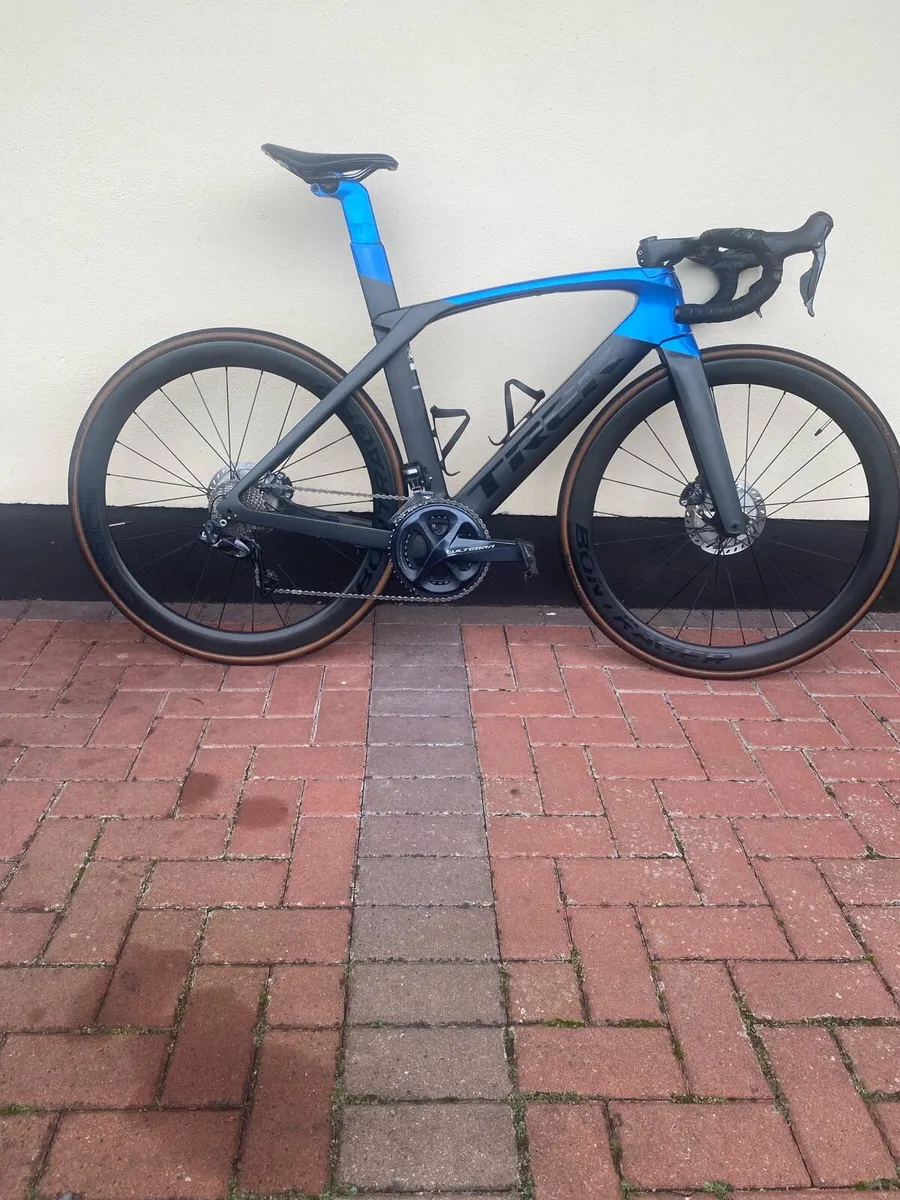 Road bike - Image 1