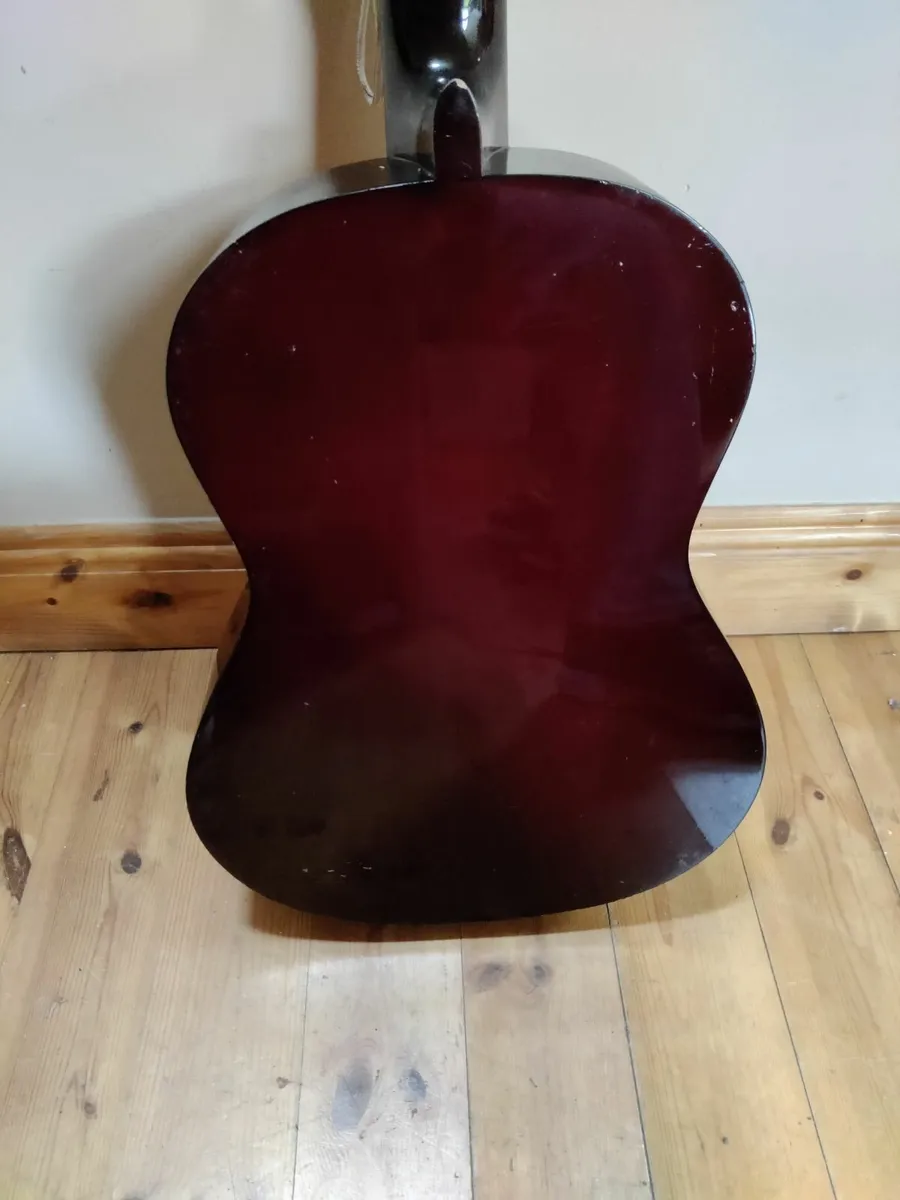 Guitar - Image 4