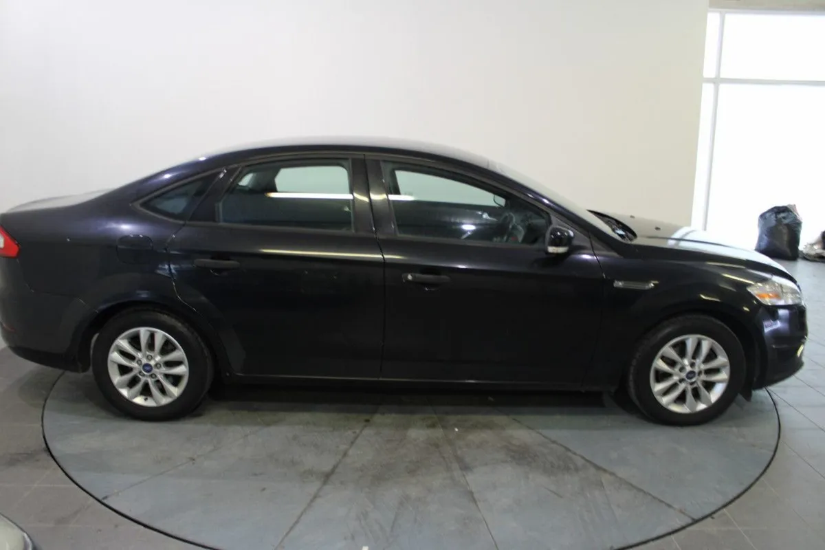 Ford Mondeo 1.6tdci 115PS Graphite - Image 2