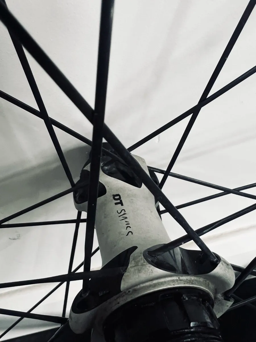 Carbon wheelset - Image 3