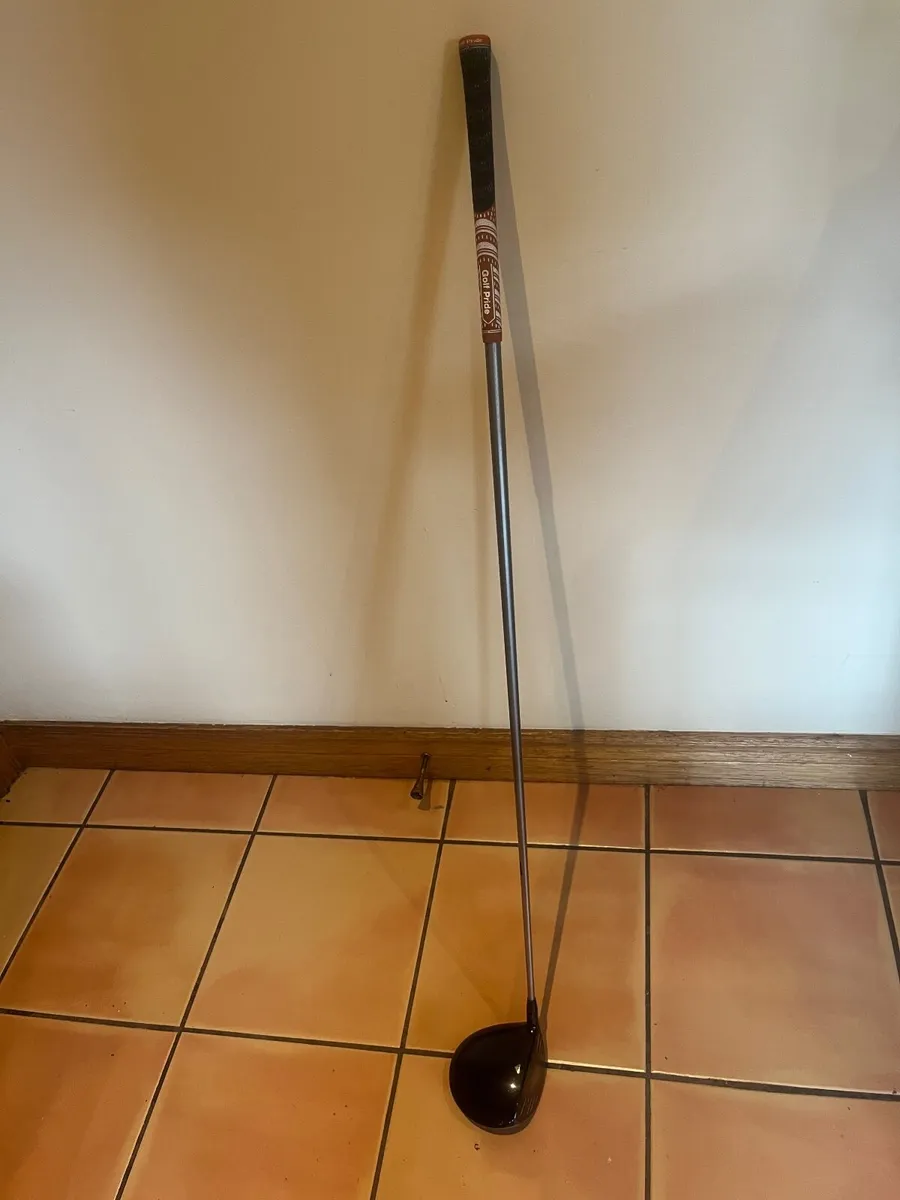 Titleist 915 driver 10.5 degrees - Image 3