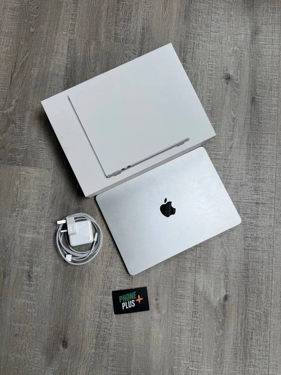 MacBook Air M4 13” 2025 | 100% Battery - Image 1