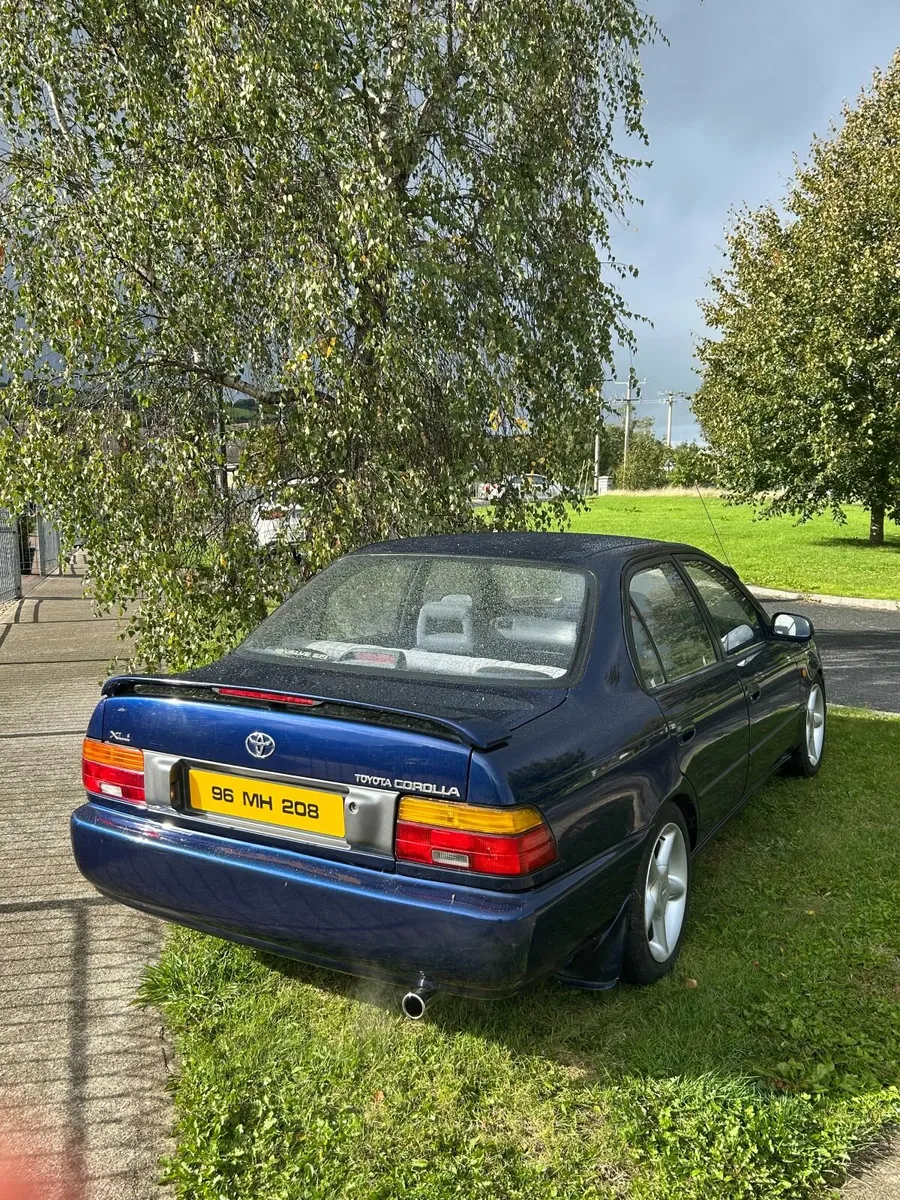 1996 TOYOTA COROLLA XLI E10 - Image 3