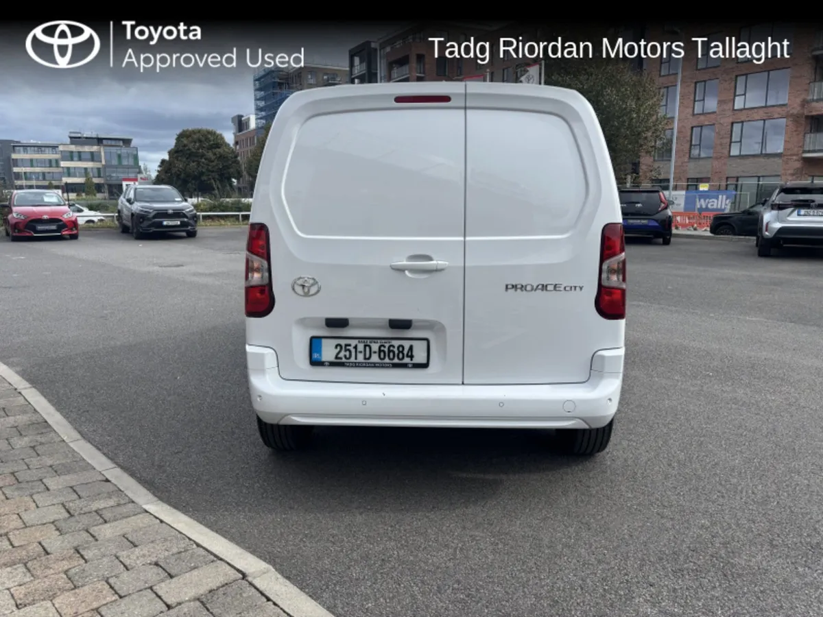 Toyota Proace City 1.5 130HP SWB AUTOMATIC - Image 4