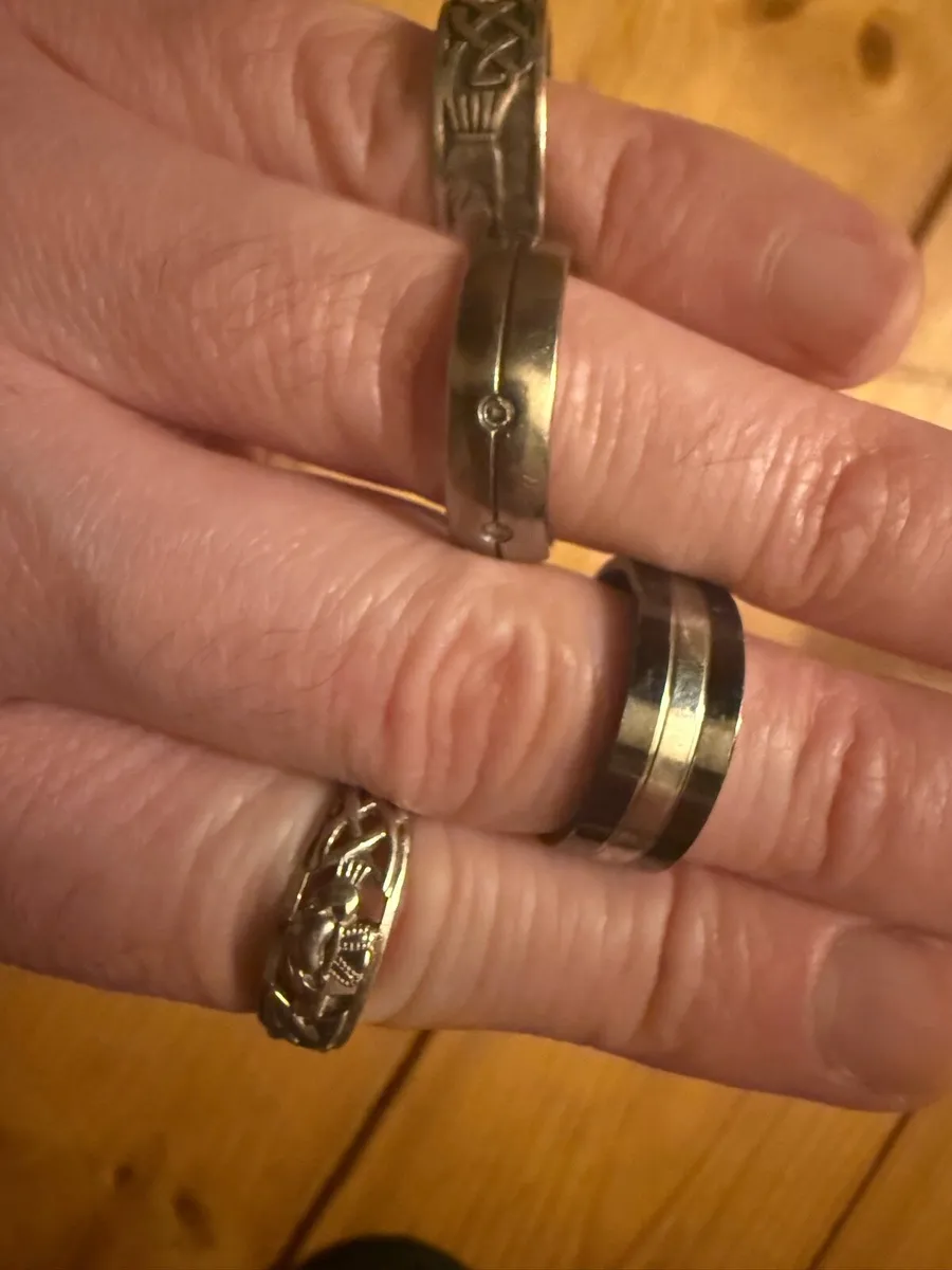 Bracelet, Rings and  Blue Light Glasses - Image 4