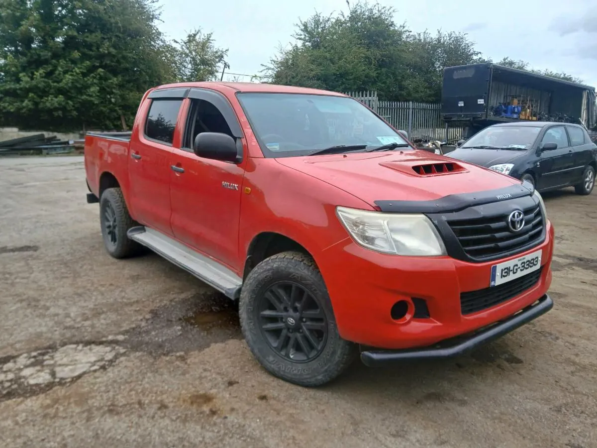 Toyota Hilux - Image 1
