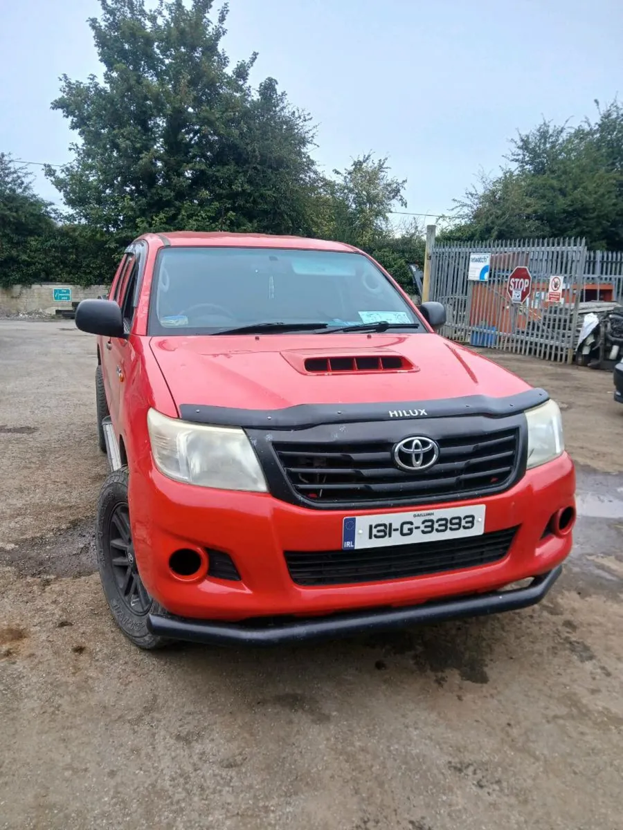 Toyota Hilux - Image 4