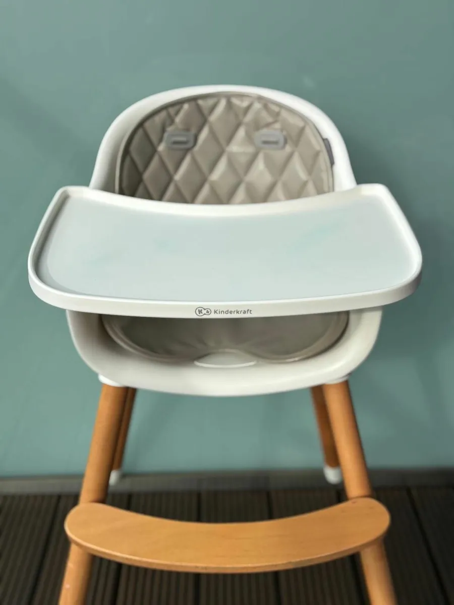 High chair - Image 1