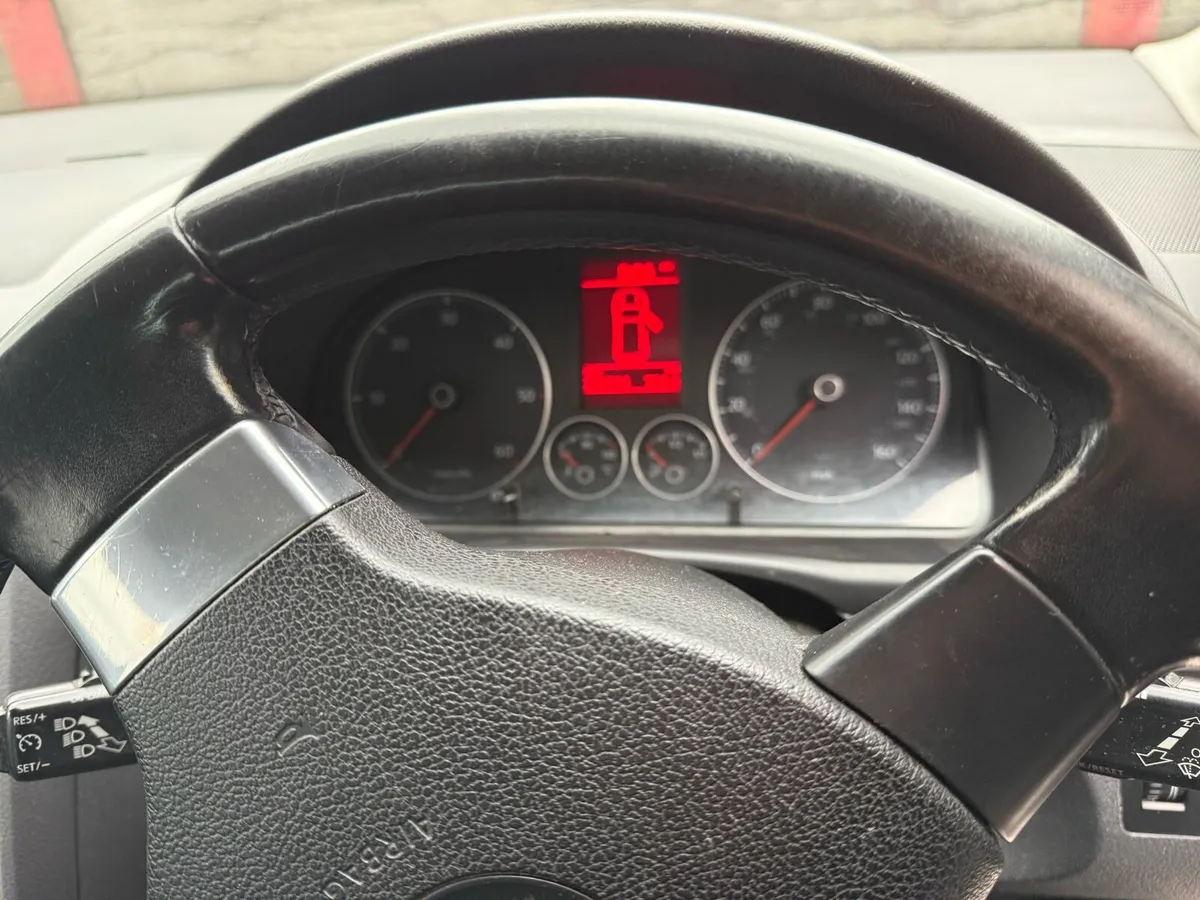 VW Touran - Image 4