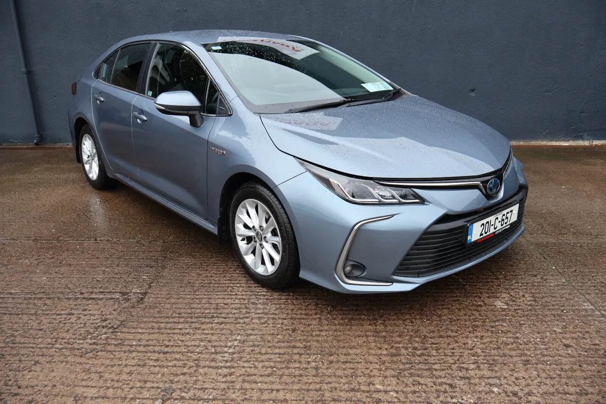 Toyota Corolla Luna Saloon 1 Owner 24 Month NCT! - Image 3