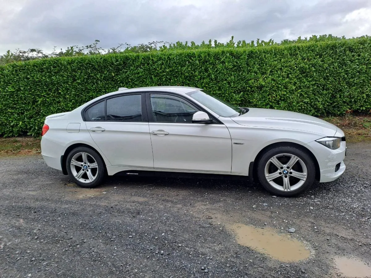 2012 BMW 316D NEW NCT & 1 OWNER - Image 4