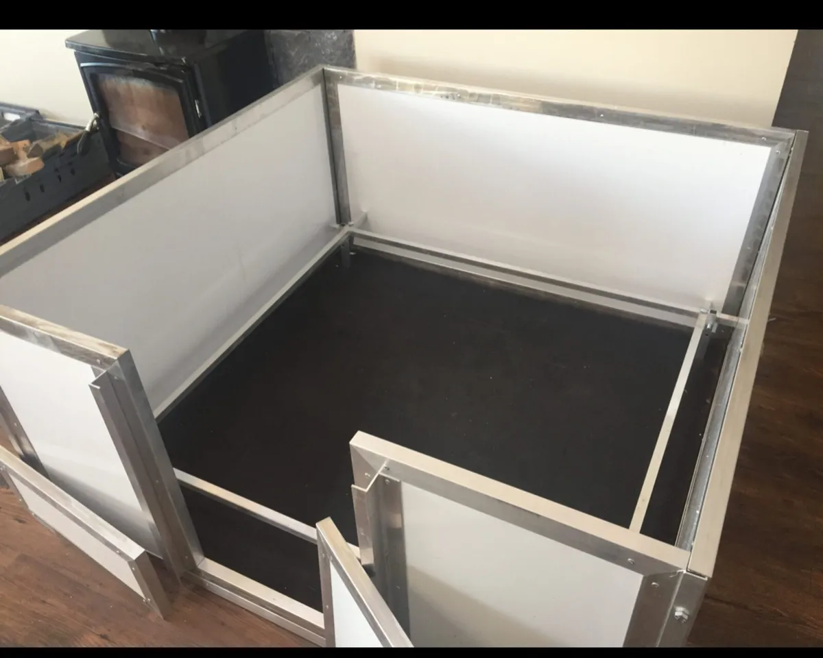 Welping box - Image 1