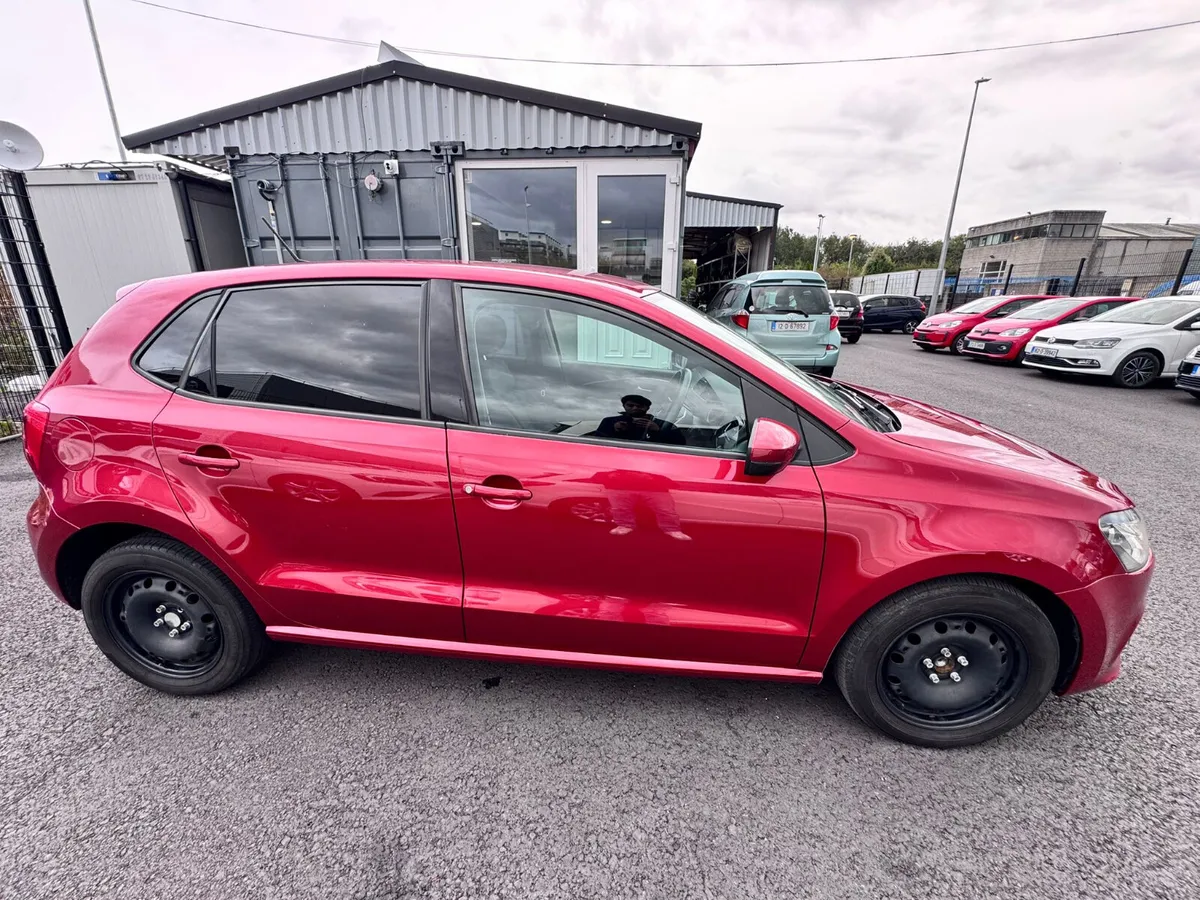 VOLKSWAGON POLO 2016 RED - Image 3