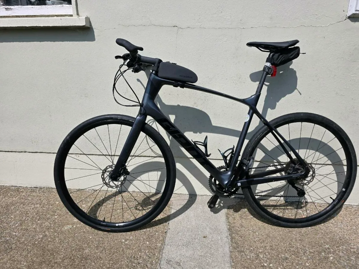 Giant Fastroad Advanced Carbon Bike - Image 1