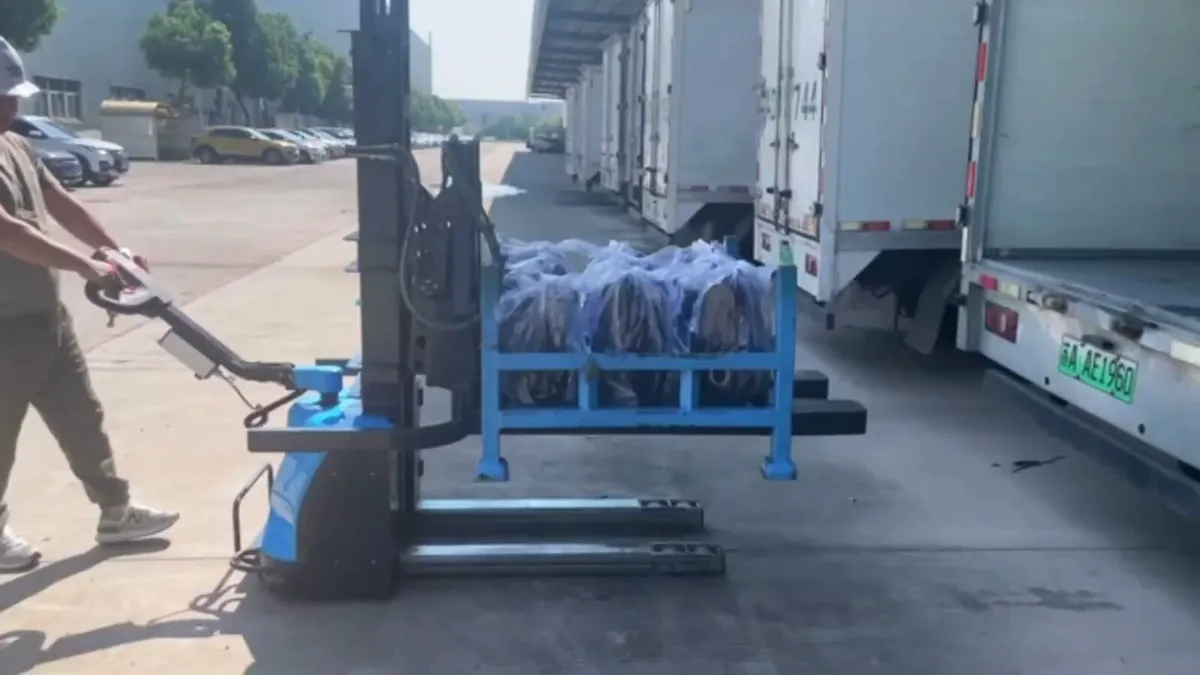 Self loading forklift - Image 3