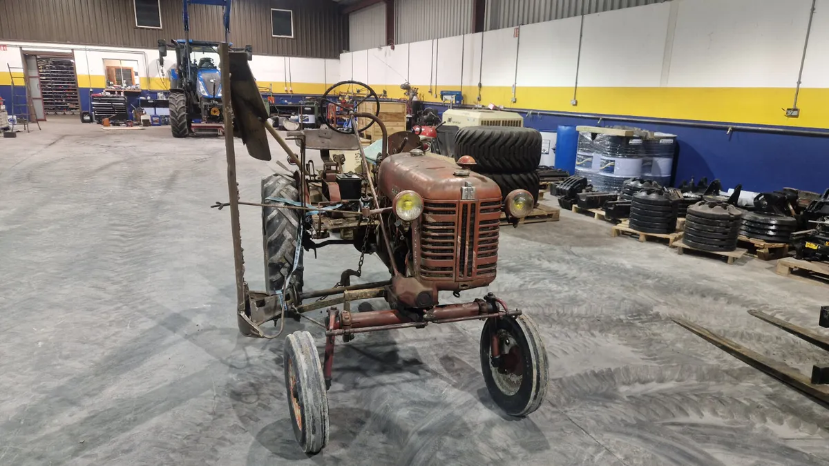 Farmall cub - Image 2
