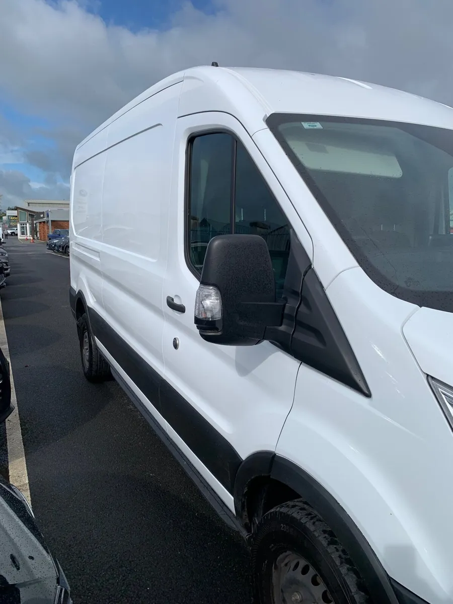 Ford Transit 2021 - Image 3