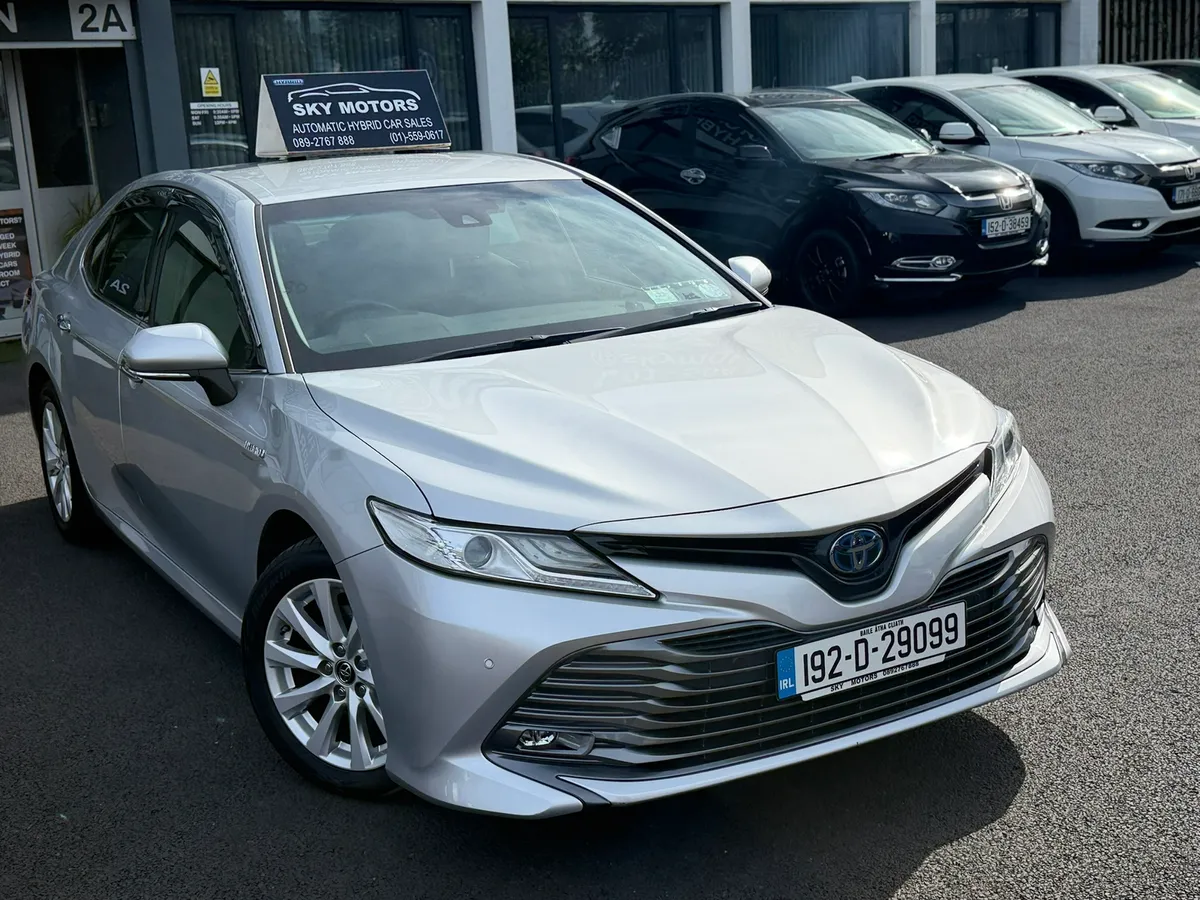 2019 Toyota CAMRY 2.5 Hybrid automatic - Image 4
