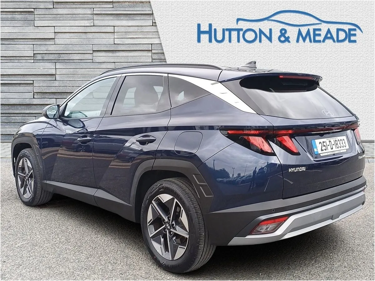 Hyundai Tucson Executive 1.6 Diesel 5dr - Image 3