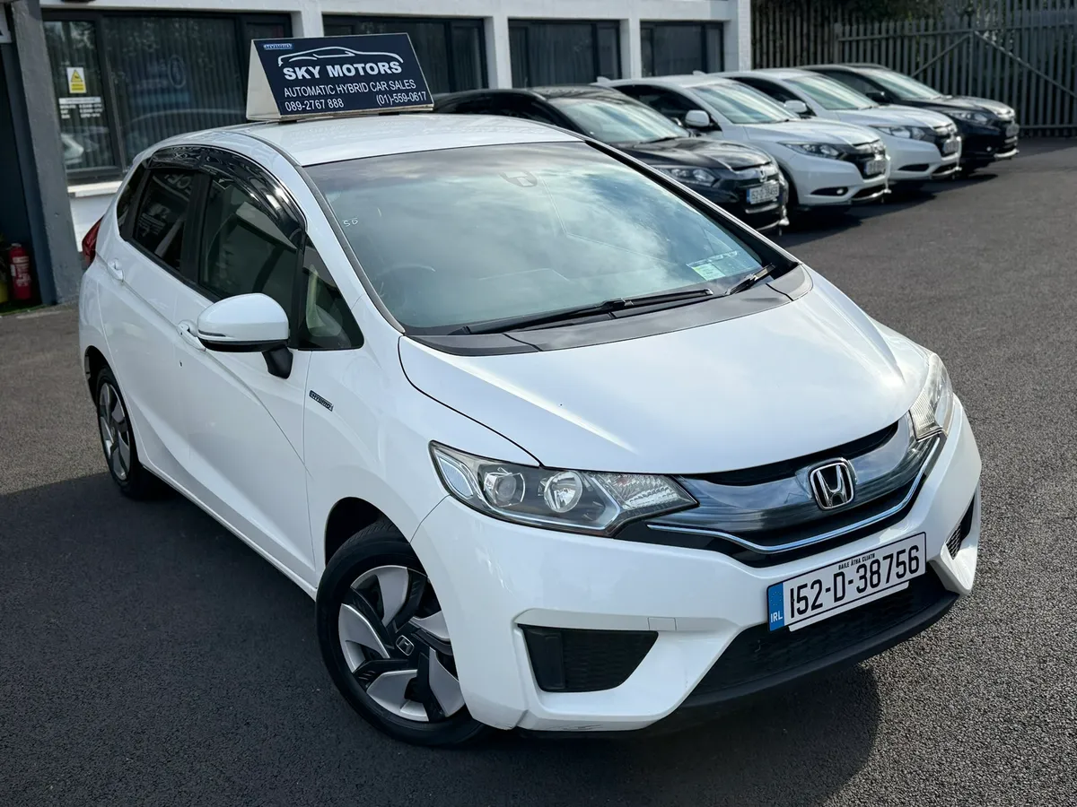 2015 Honda Jazz/Fit 1.5 Hybrid auto Top Specs - Image 1