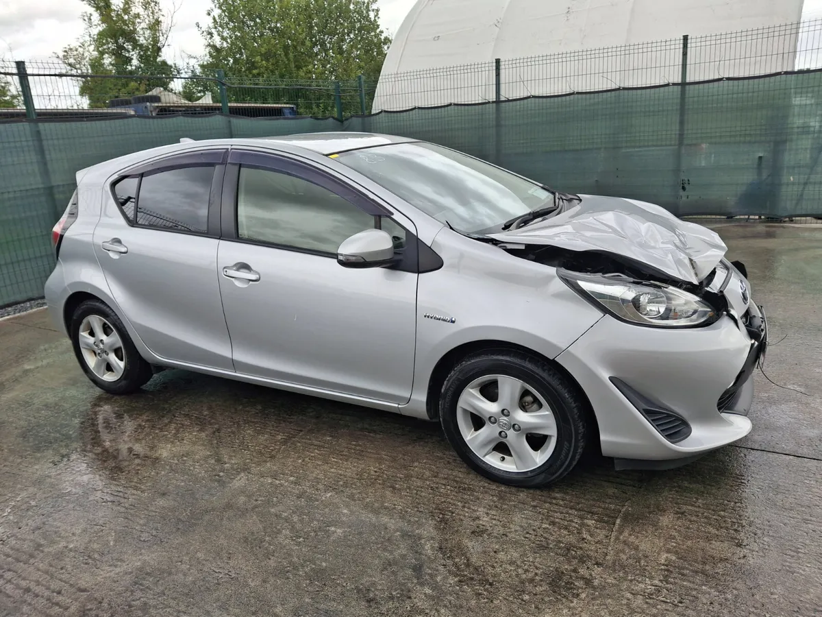 182 Toyota Aqua 1.5 Hybrid - Image 1