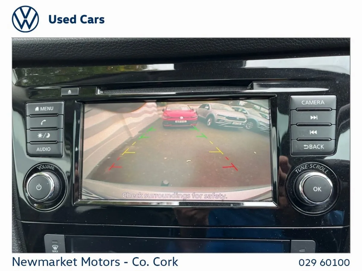 Nissan QASHQAI 1.3 Petrol SE With Panoramic Roof - Image 3