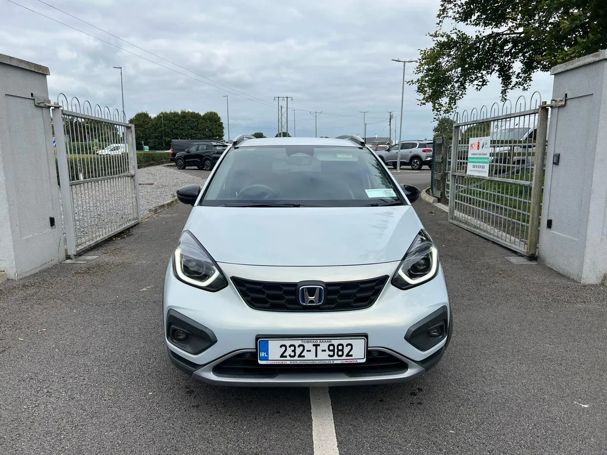 Honda Jazz Crosstar Advance 2023 - Image 2