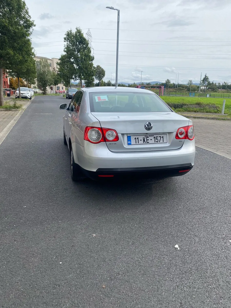 Car - Image 2
