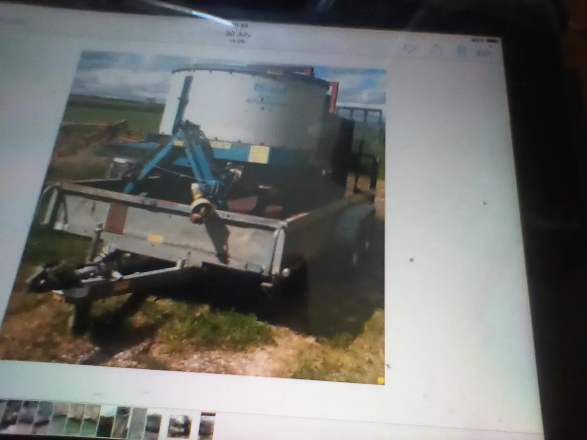 Trailers - Image 1