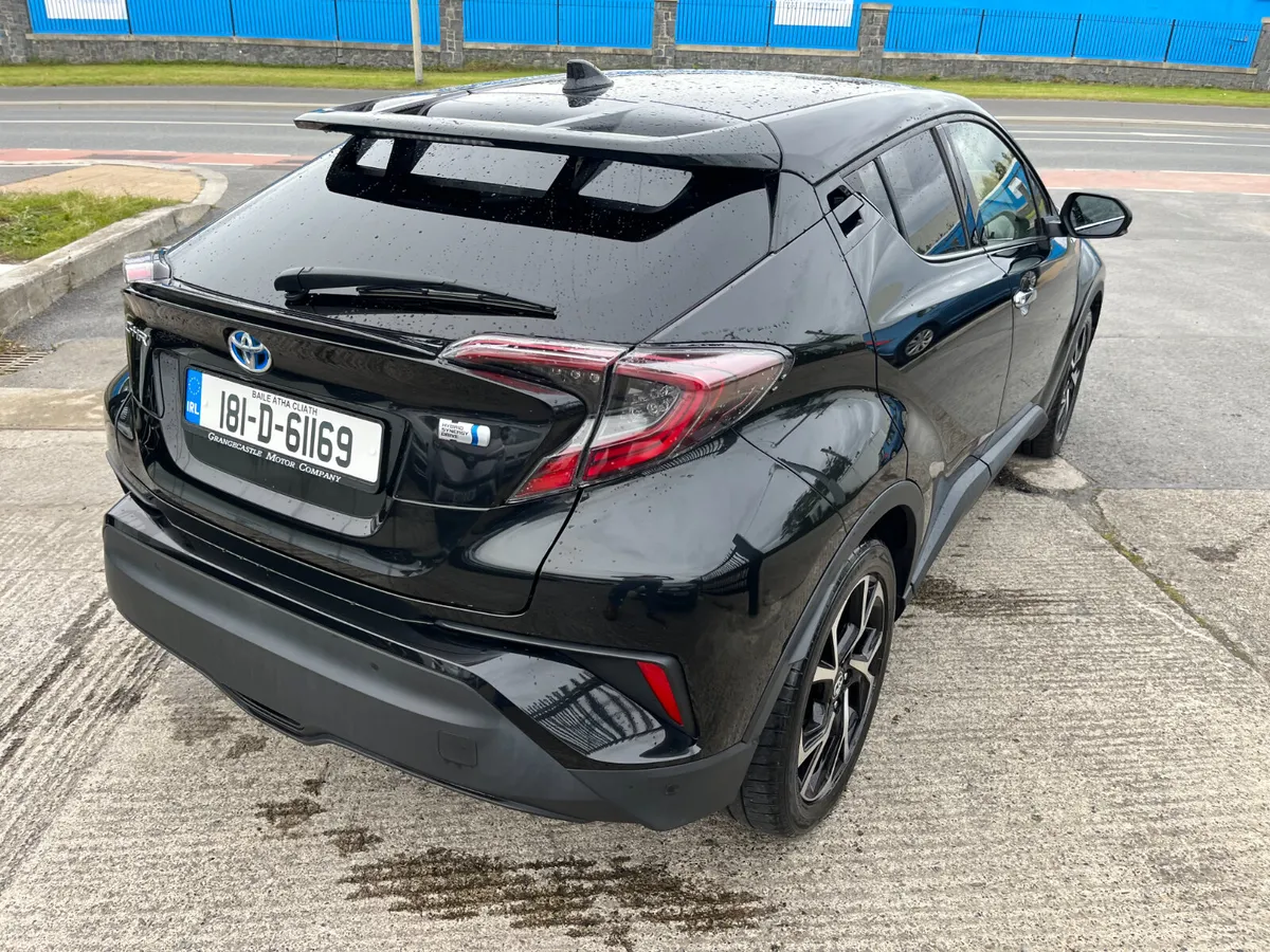 TOYOTA C-HR 2018, 1.8 HYBRID AUTO LOW KM HIGH SPEC - Image 3