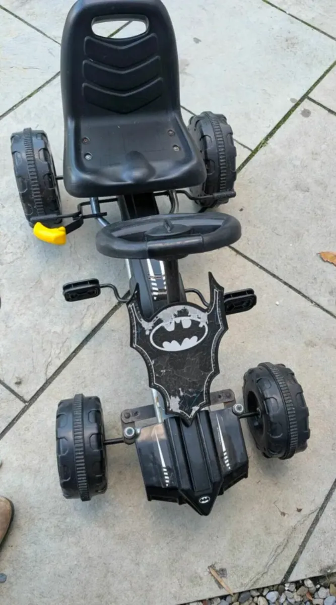 Batman Ride-On Car - Image 3