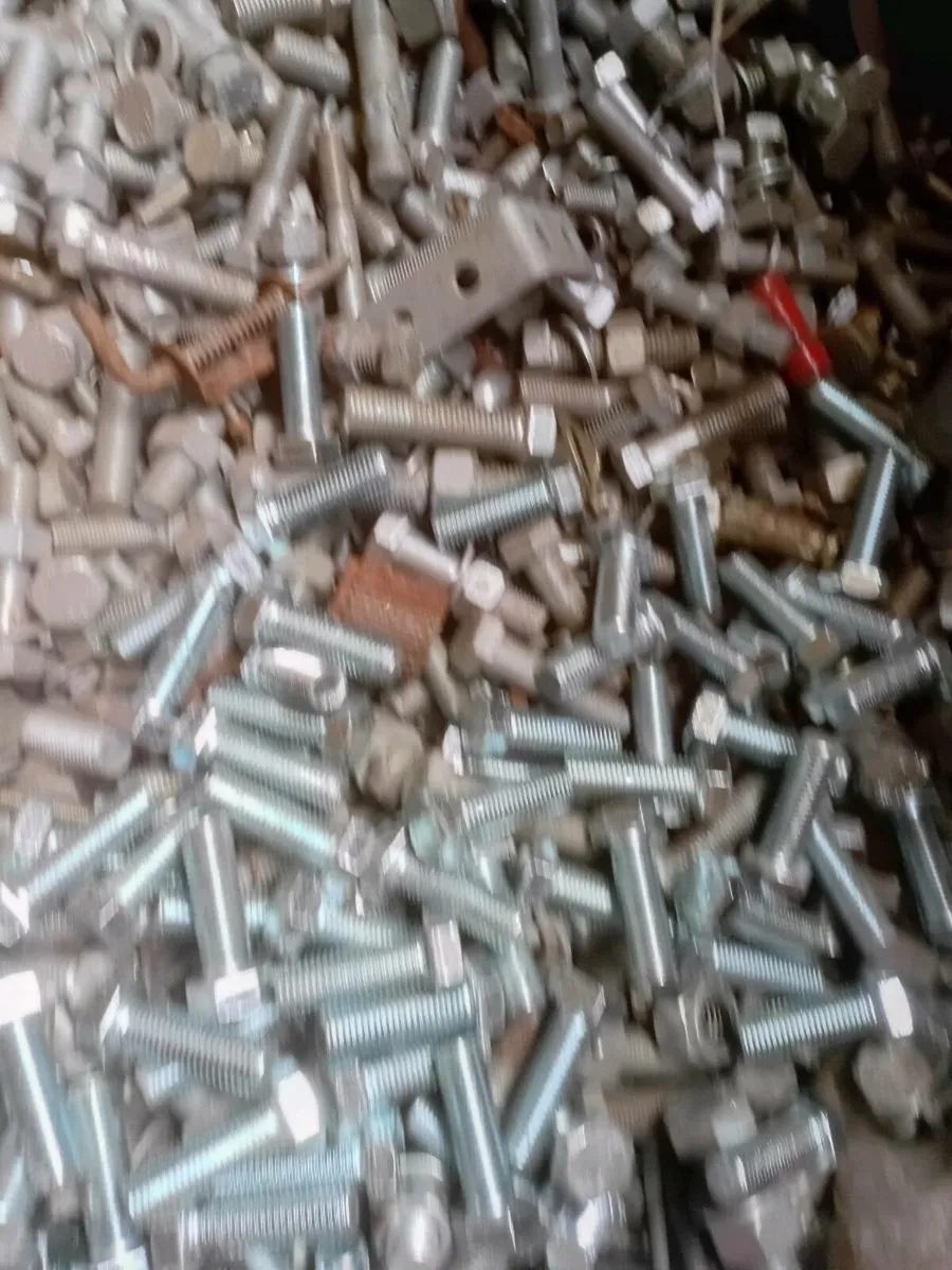 Bolts all different sizes 70mm 100mm with washers - Image 2