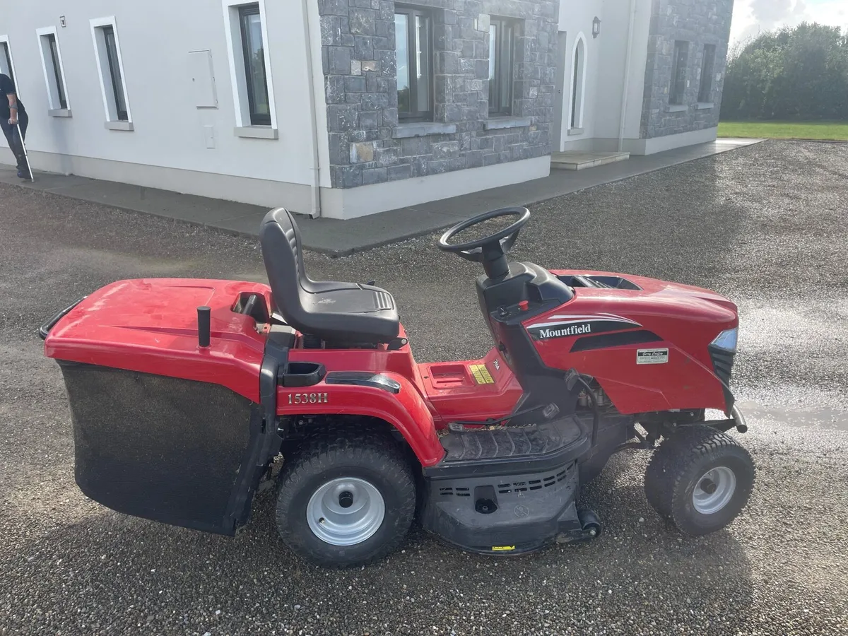 Ride-on Lawnmower - Image 1