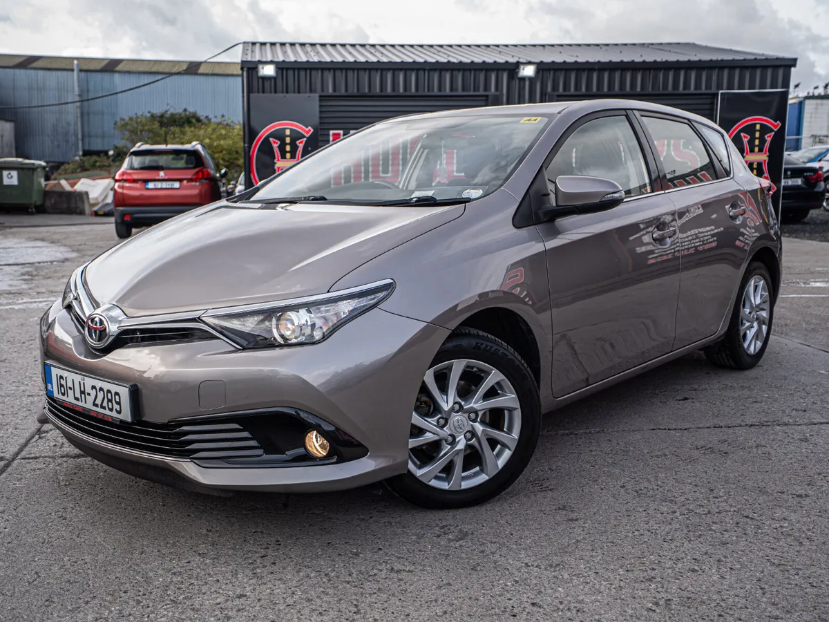 2016 Toyota Auris 1.2/Irish/New NCT/1yr warranty - Image 4
