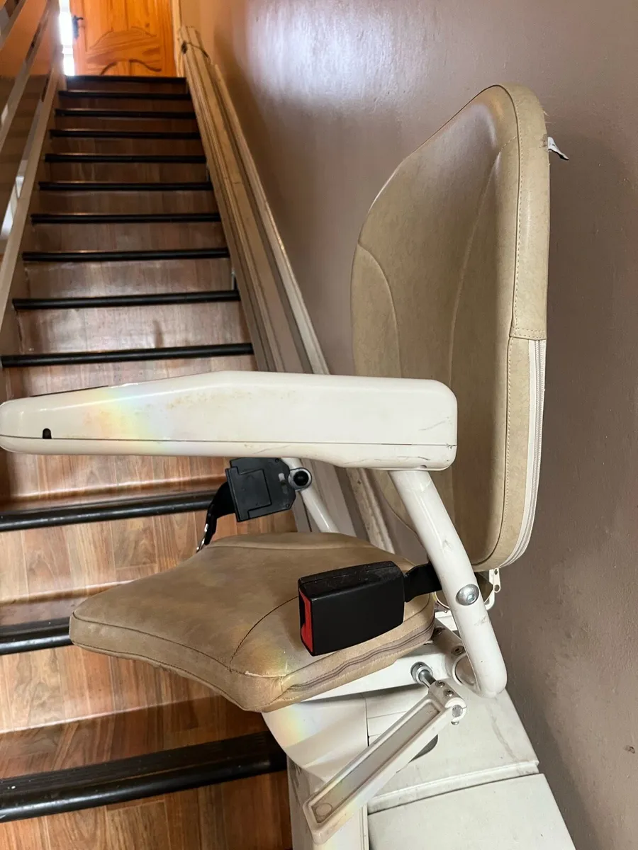 ELECTRIC CHAIR STAIR LIFT - Image 2