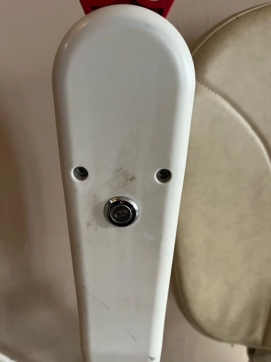 ELECTRIC CHAIR STAIR LIFT - Image 3