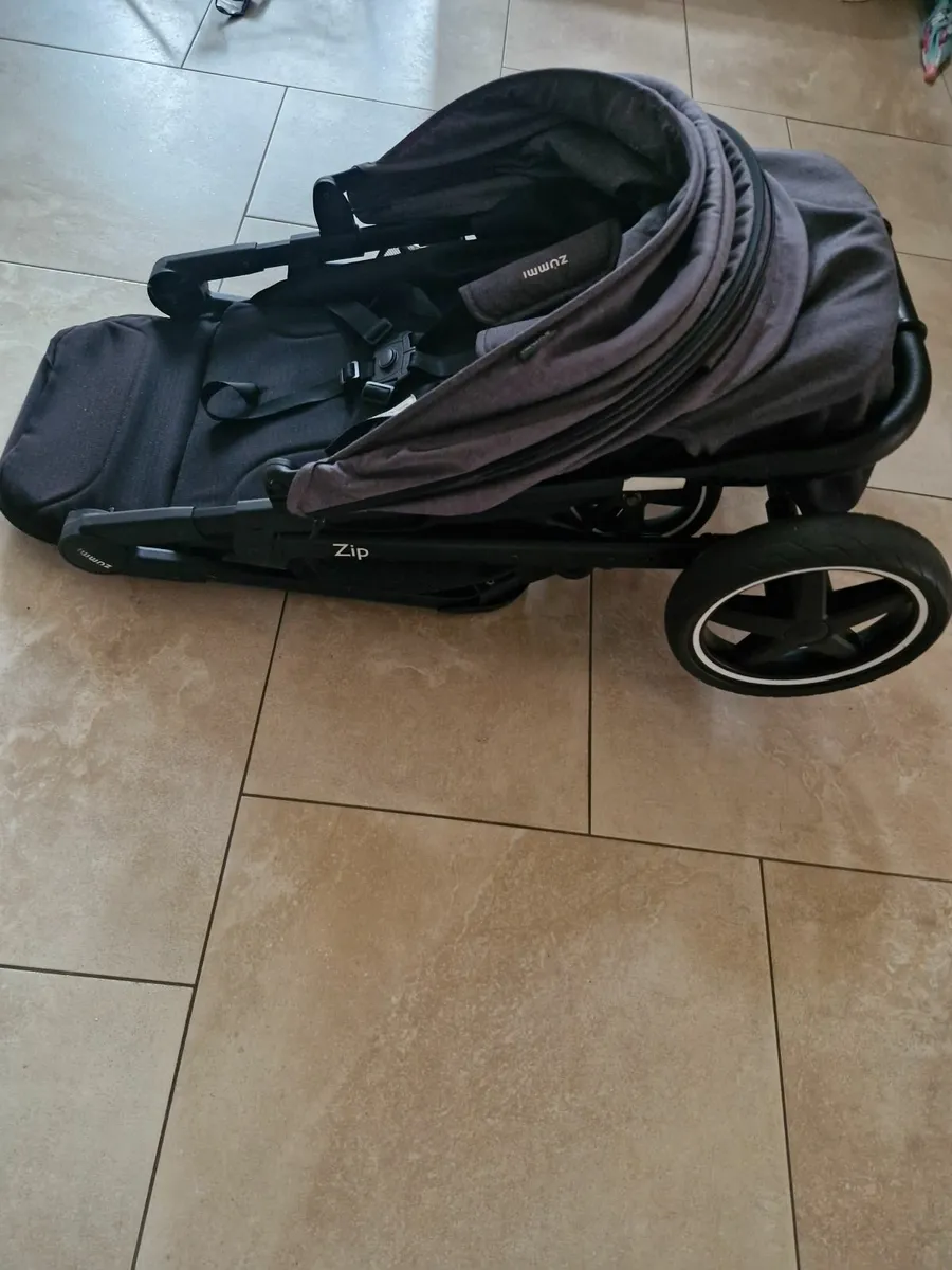 Stroller - Image 3