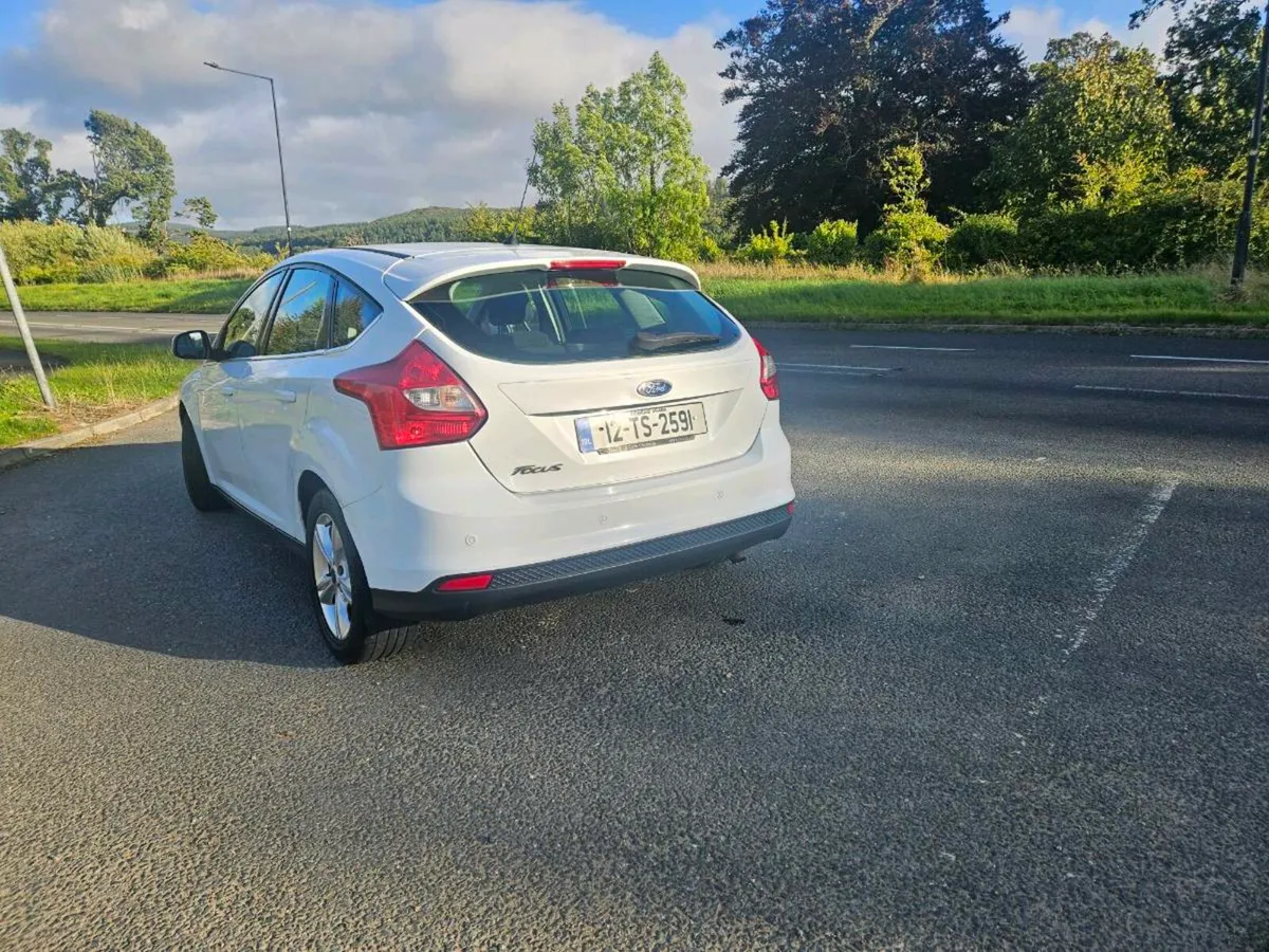 12 petrol ford focus low miles - Image 4