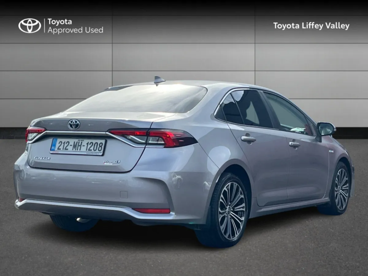 Toyota Corolla COROLLA HYBRID LUNA SPORT - Image 2