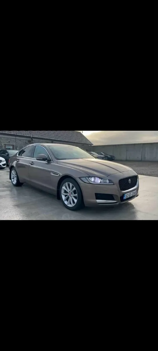 Jaguar XF 2015 *NEEDS NEW ENGINE* - Image 1