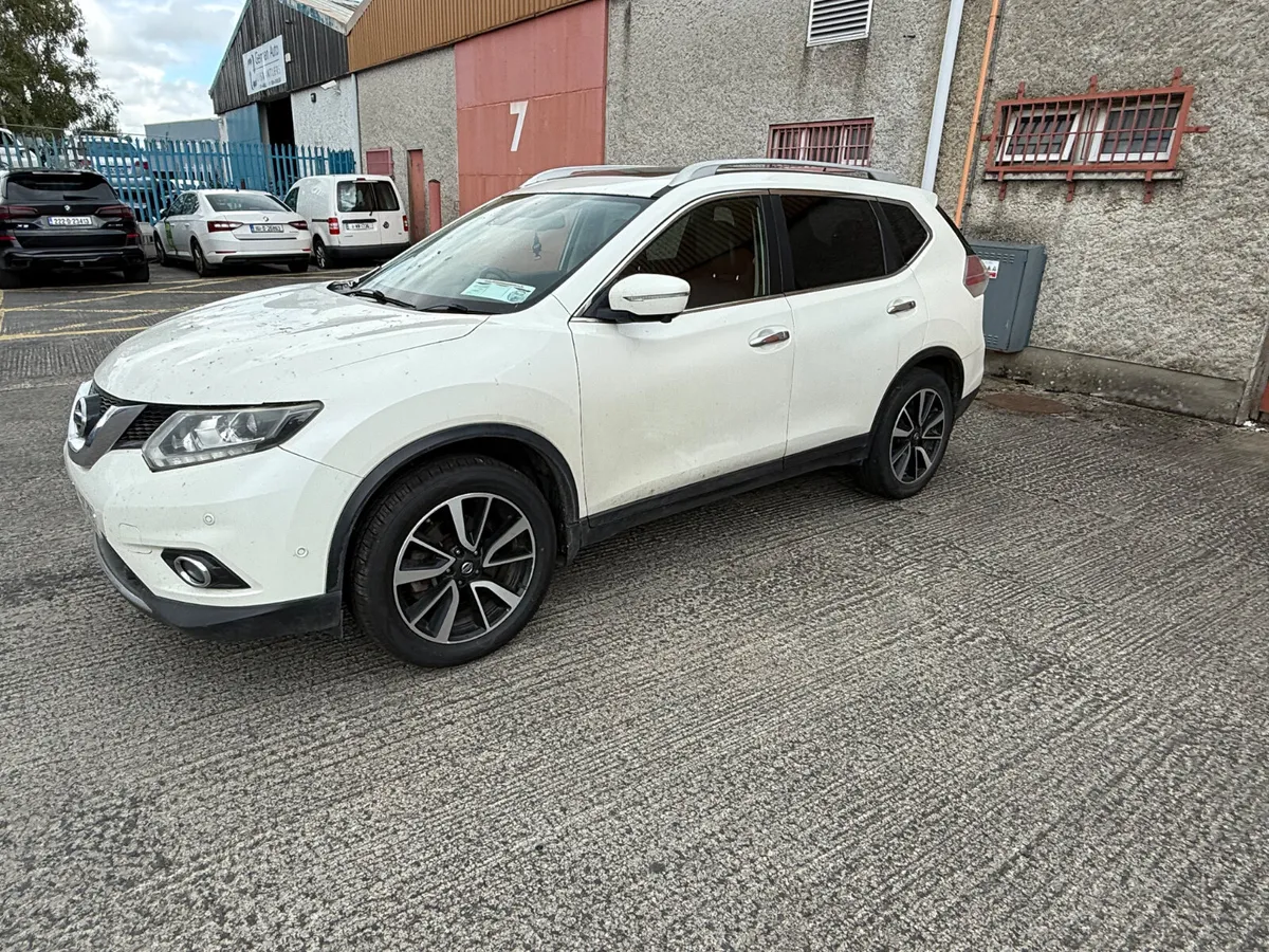 2015 NISSAN X-TRAIL SVE - Image 3
