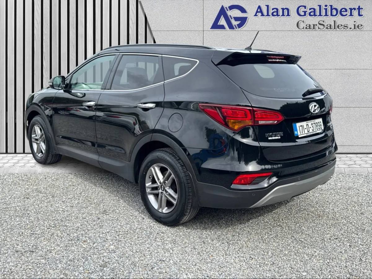 Hyundai Santa Fe EXECUTIVE 4WD 5DR - Image 2